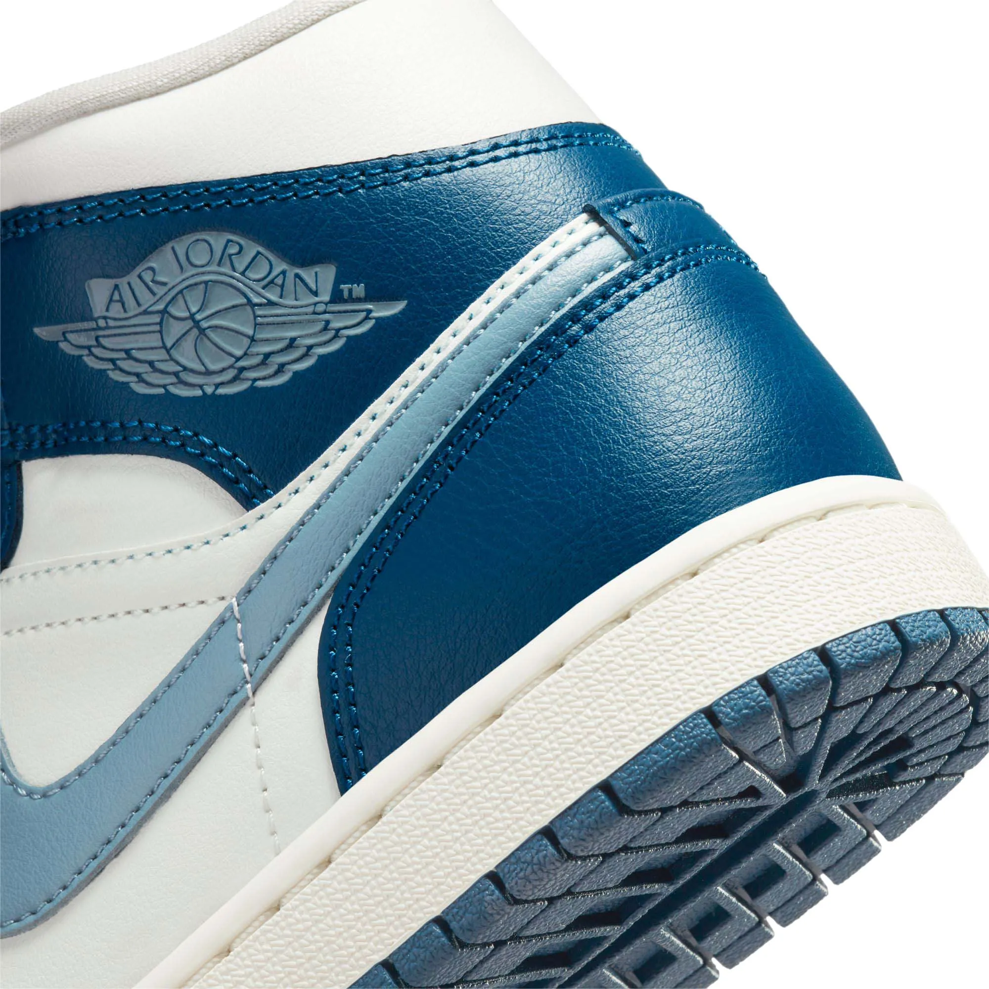 Air Jordan 1 Womens Mid Shoes