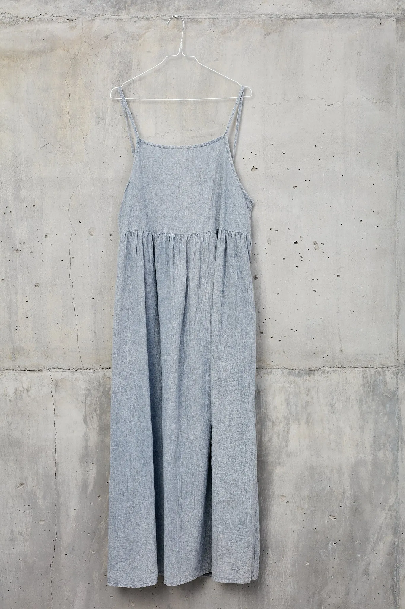 BUSA  [ float ]  -  nila cotton linen dress