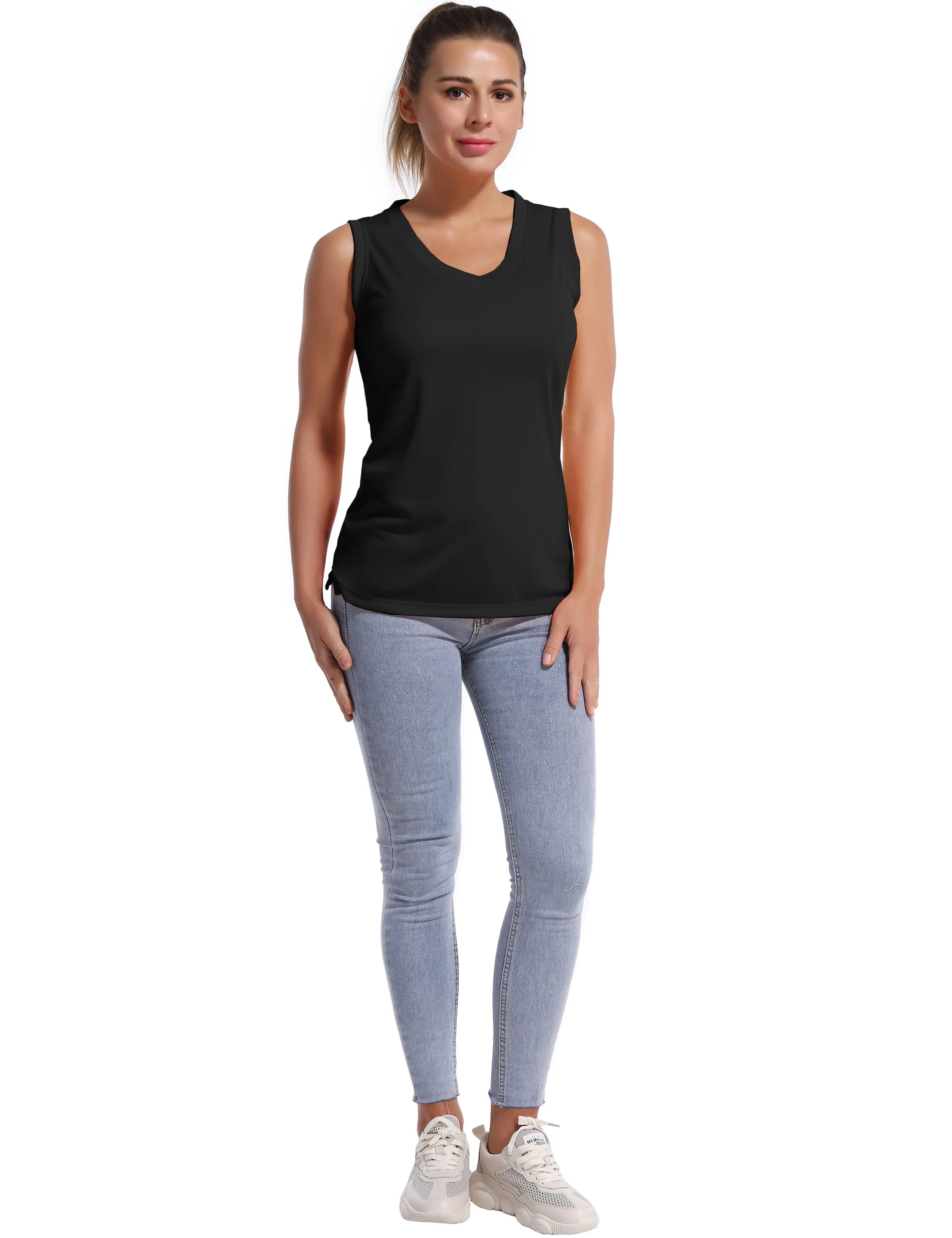 V Neck Sleeveless Athletic Shirts black_yogastudio